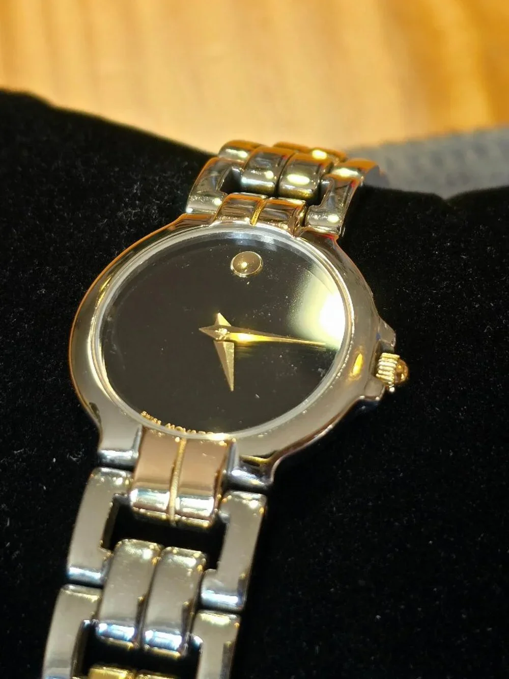 Movado Women's Watch, Swiss, Sapphire Crystal, 25 mm, Museum, 3775525